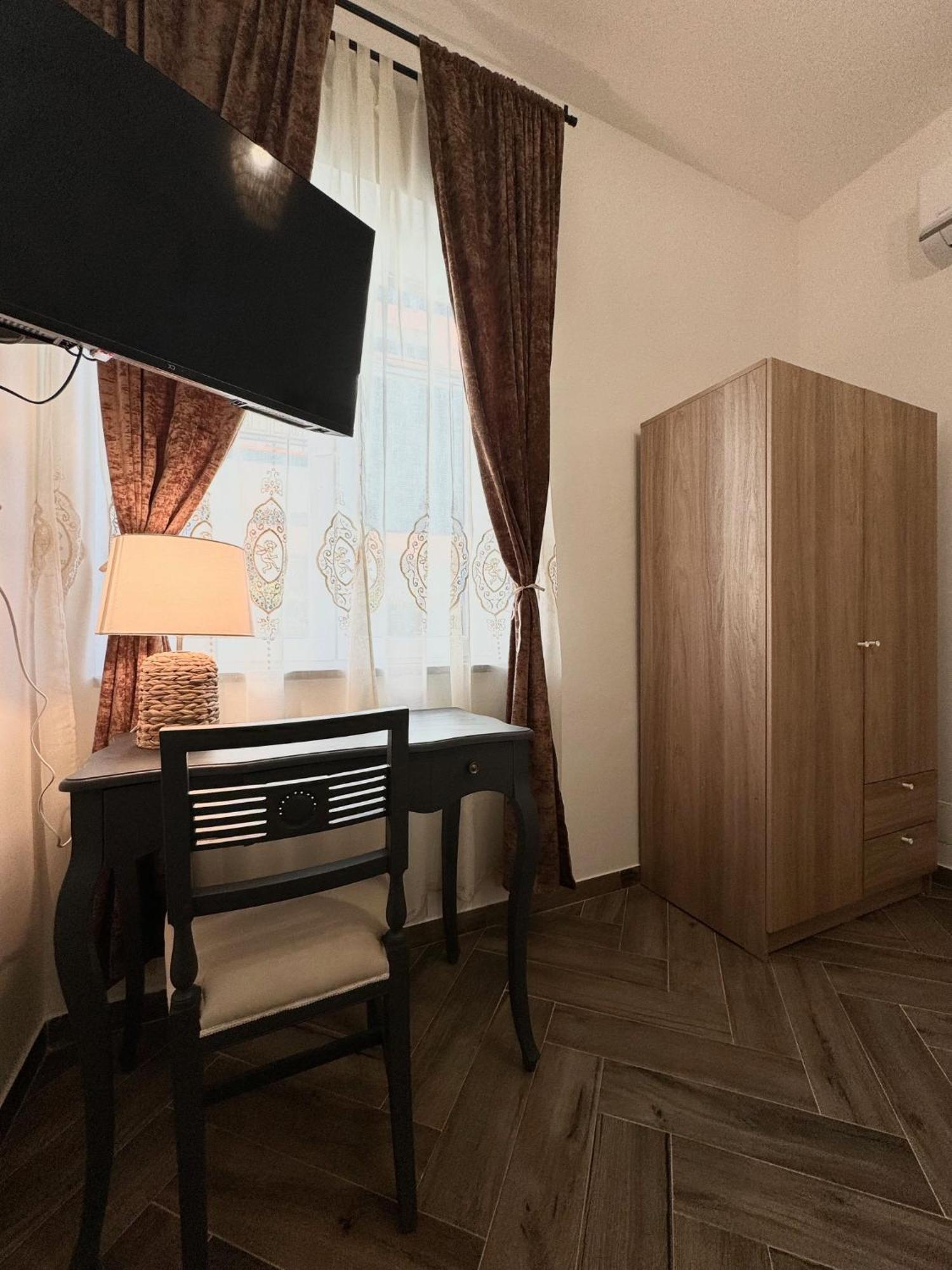 Umi B&B Джулианова Екстериор снимка