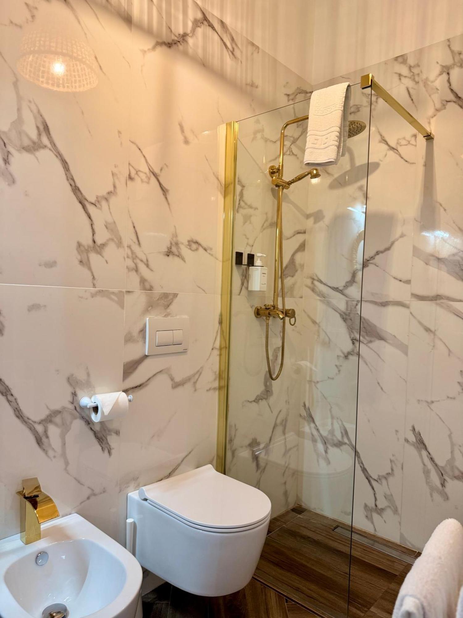 Umi B&B Джулианова Екстериор снимка