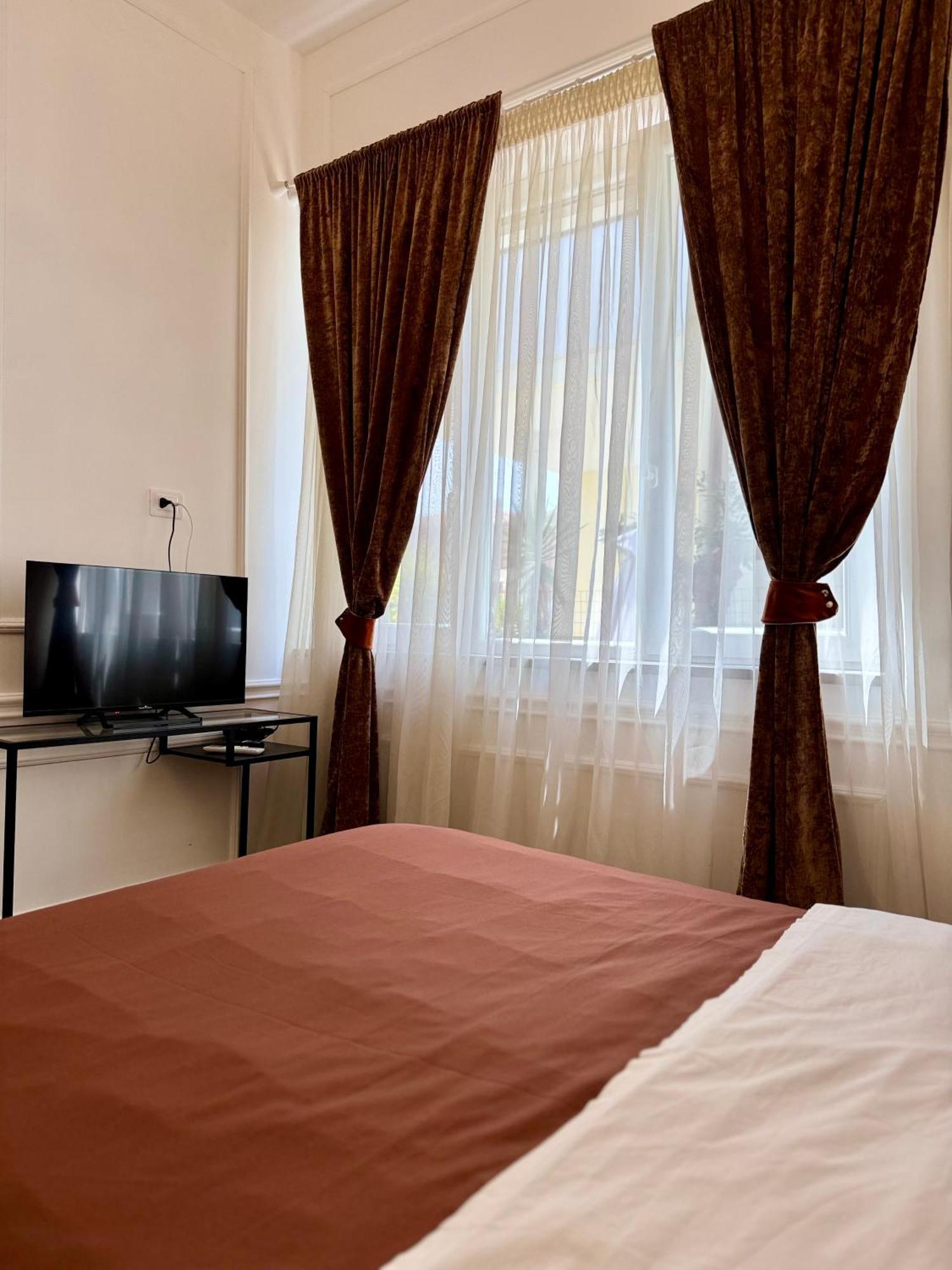 Umi B&B Джулианова Екстериор снимка