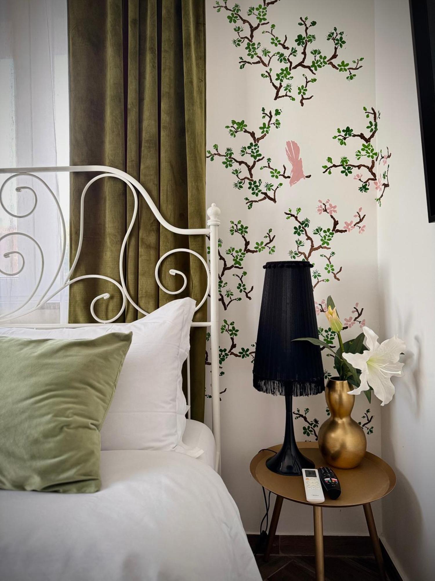 Umi B&B Джулианова Екстериор снимка